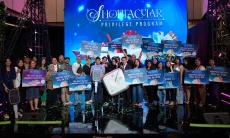 AEON Mall Deltamas Serahkan Hadiah Shoptacular ke 18 Pemenang Pelanggan Setia