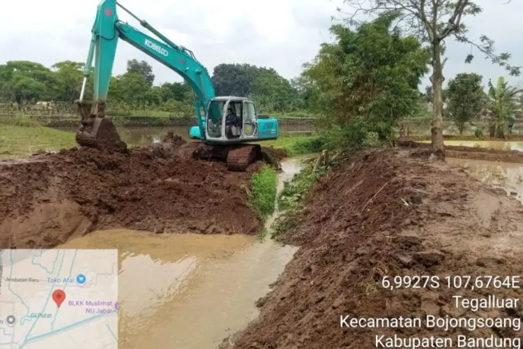 Dadang Supriatna Sebut dengan Pentahelix Progres Pengerjaan Normalisasi Sungai Ciputat Capai 30 Persen 
