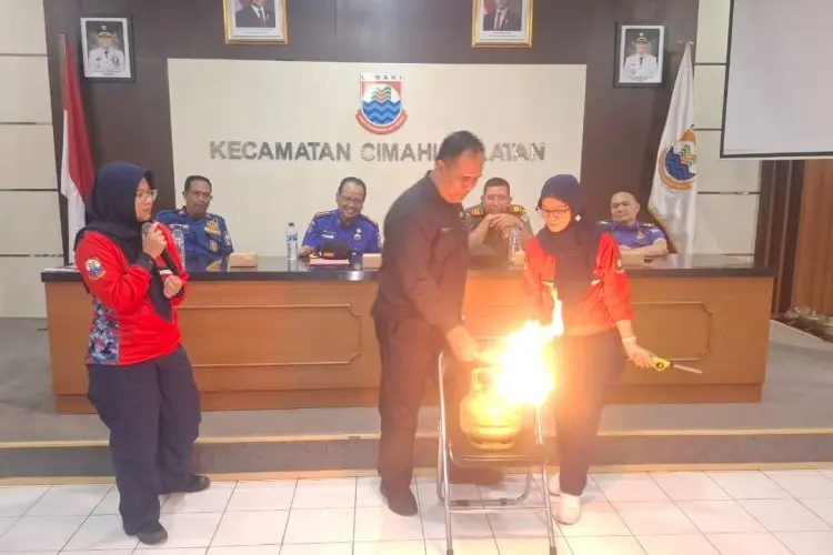 60 Relawan Redkar Cimahi Dilatih untuk jadi Garda Terdepan Lindungi Lingkungan dari Api