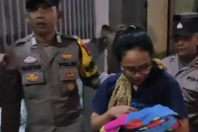 Banjir Setinggi 1,5 Meter Terjang Margaasih, Polisi Evakuasi Warga dan Balita