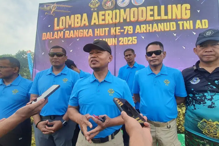 Lomba Aeromodelling Meriahkan HUT Arhanud ke-79, Dirsen Pussenarhanud: Hobi yang Jadi Jembatan Sinergi dengan Pertahanan