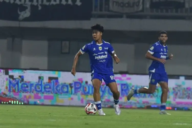Nazriel Alfaro Bidik Final, Gelandang Muda Persib Siap Singkirkan Persija Jakarta