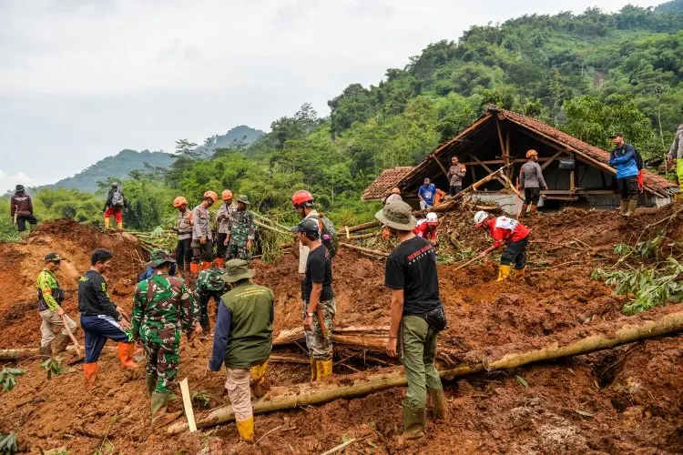 Pemprov Jabar Rilis Edaran Setop Sementara Izin Pembangunan Rumah di Bandung Raya
