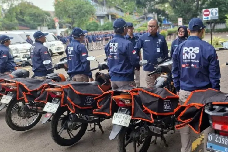 Pos Indonesia Operasikan Seluruh Armada untuk Lonjakan Kiriman Nataru hingga Distribusi Bantuan Bencana Sumatera