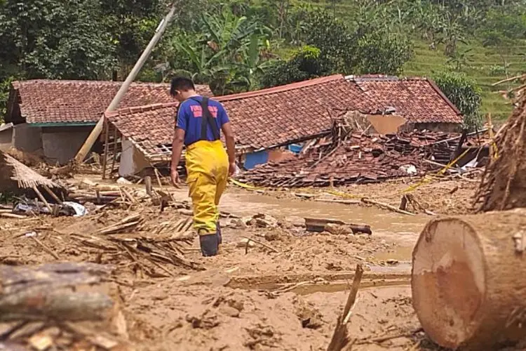 Bencana Ekologis Mengancam Bogor, Buntut Deforestasi di TNGHS