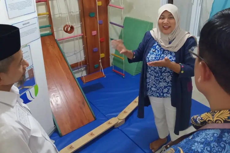 Iftahni Jayanti Sosok Inspiratif yang Gratiskan Sekolah Inklusi untuk Anak-anak Disabilitas di Jendela Ibu