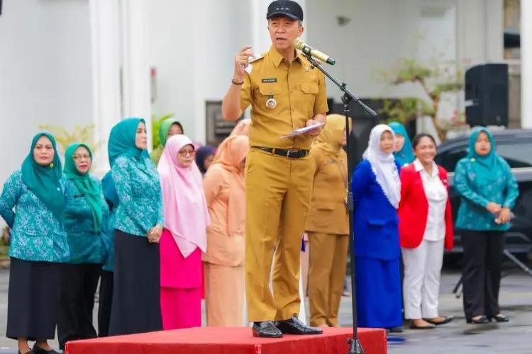 Dedie Minta Aparatur Wilayah Konsisten Jaga Kebersihan dan Ketertiban Lingkungan