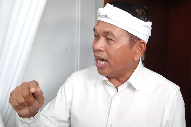 Dikritik YLKI, Dedi Mulyadi Ungkap Alasannya Liburkan Angkot Bandung di Tahun Baru
