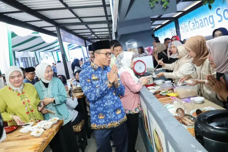 Bupati Dadang  Resmikan Pujasera KORPRI Kabupaten Bandung