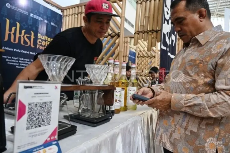 Ketika QRIS Terbentur Problem Demografis, Pelaku Usaha Diminta Tak Alergi Transaksi Tunai