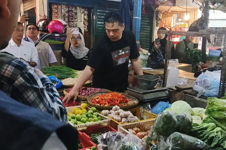 Harga Cabai Naik Jelang Nataru, Bulog Jabar Pantau Pasar di Kota Bandung
