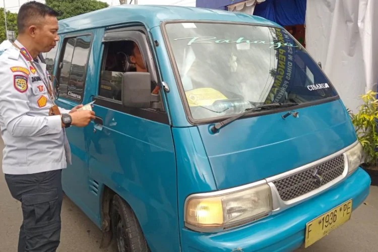 AMBS Tolak Kebijakan Dedi Mulyadi yang Liburkan Angkot di Puncak, Kabupaten Bogor