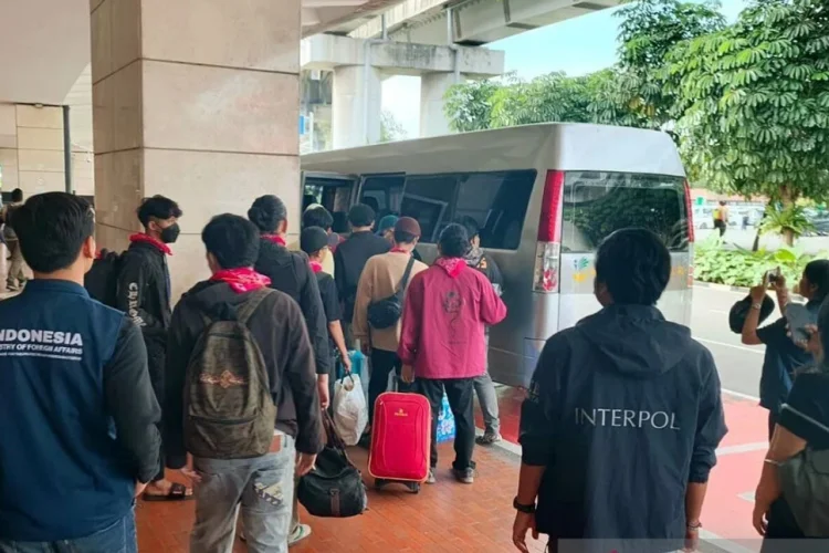 Pulang dari Jerat Penipuan, Sembilan WNI Akhirnya Tinggalkan Kamboja
