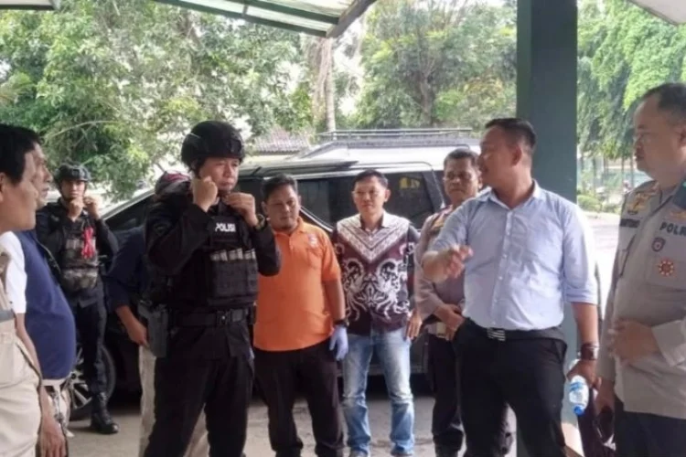 Pilih Target Secara Random, Ini Motif Tersangka Teror Bom 10 Sekolah di Depok