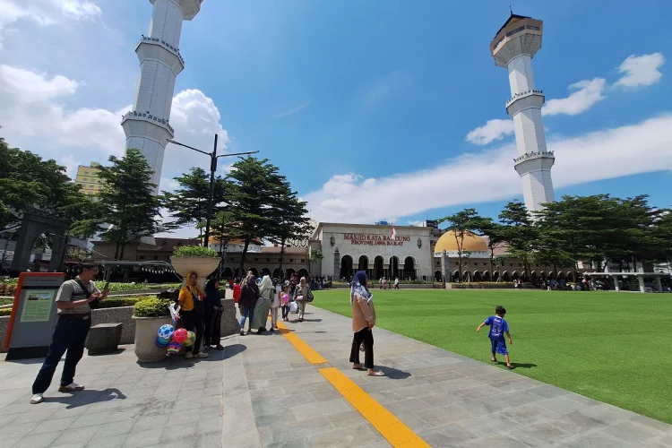 Alun-Alun Bandung, Jadi Fokus Utama Pengamanan Satpol PP Saat Pergantian Tahun