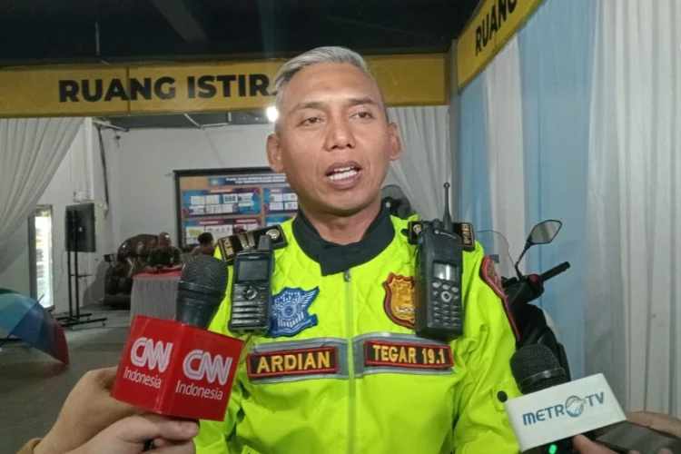 Hujan dan Angin Kencang Berpotensi Melanda Puncak, Wisatawan Diimbau Waspada