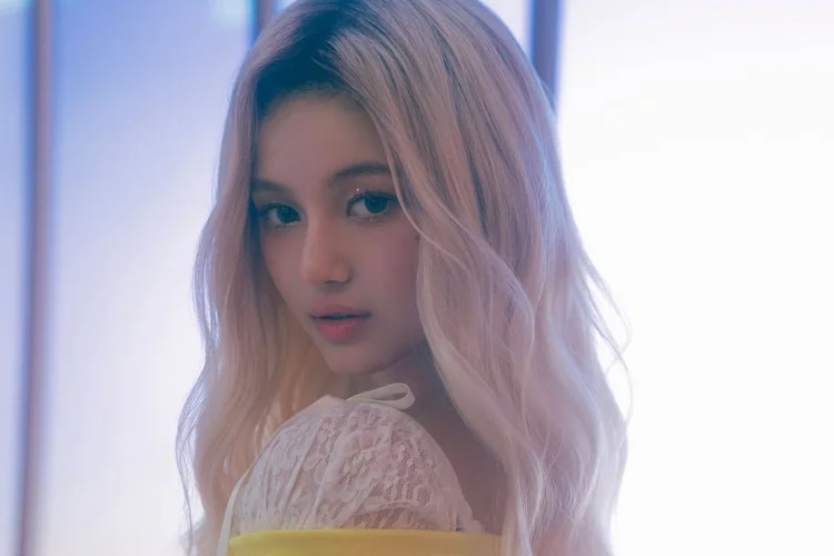 Profil Lengkap Danielle NewJeans yang saat Ini Heboh Usai Dikeluarkan ADOR dari Agensi