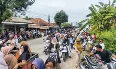 Pulang Kampung dan Tampil di Cirebon Timur, Warga Berbondong-bondong Saksikan Penampilan Dede April