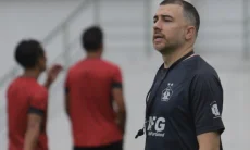 Marcos Reina Sebut Penalti Biang Kekalahan Persik 0-3 dari Persib Bandung