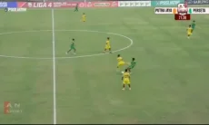 Tendangan Kungfu Berujung Sanksi Berat, Pemain PS Putra Jaya Dilarang Bermain Seumur Hidup