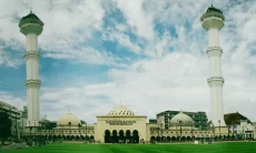 Sejarah Dua Menara Masjid Raya Bandung Jadi Ikon Penjaga Iman di Jantung Kota