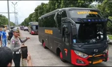 Tiba di GBLA, Tim Persija Dikawal Ketat Tim Mobil Rantis Brimob Polda Jabar