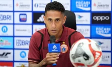Skor 1-0 Persib vs Persija, Bruno Tubarao Dikartu Merah Usai Injak Beckham  
