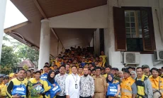 Alhamdulillah, Ratusan Penyapu Jalan Diberikan Paket Sembako
