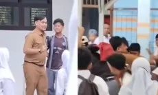 Video Viral Kericuhan Guru dan Siswa di SMKN 3 Tanjab Timur, Polisi dan Pemkab Lakukan Mediasi