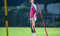 Rezaldi dan Hamra Hengkang, Persib Fokus Rekrut Bek di Jendela Transfer