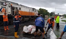 Banjir di Jalur Pantura Lumpuhkan Perjalanan, KAI Batalkan KA Ciremai dan Alihkan Penumpang
