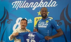 Persib Incar Layvin Kurzawa, Kerugian Rp18 Miliar Rekrut Carlton Cole Kudu Jadi Pelajaran