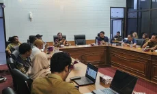 DPRD Kabupaten Cirebon Beri Waktu 10 Hari Evaluasi Galian Kaki Bukit Plangon Sumber