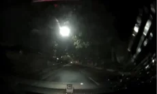 Terekam Kamera Dashcam, Pemotor Lempar Botol ke Kaca Mobil hingga Pecah di Sangkuriang Cimahi