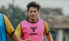 Bek Kiri Persib Bandung Alfeandra Dewangga Ogah Remehkan Persis Solo