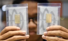 Harga Emas Antam Hari Ini Alami Penurunan Rp1.000 Menjadi Rp2.916.000 per Gram