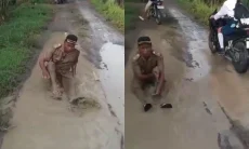 Viral! Kades di Sragen Protes Jalan Rusak dengan Mandi Lumpur, Warga Sudah Menunggu Perbaikan 25 Tahun