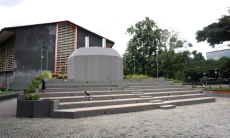FOTO: Monumen Plaza Bung Karno Saparua