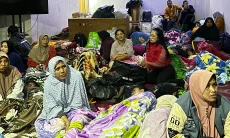 Kunjungi Korban Pengungsian Longsor Pasirlangu, PDIP KBB Salurkan Bantuan Logistik