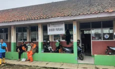 Sekolah di Pasirlangu Beralih Fungsi Jadi Pusat Penanganan Longsor, Pendidikan Tetap Berjalan
