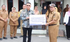 bank bjb Sumber Kabupaten Cirebon Salurkan CSR Mobil UTD ke RSUD Waled
