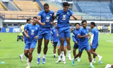 Prediksi Skor dan Susunan Pemain Persis vs Persib, Duel Sengit Beda Kasta di Manahan
