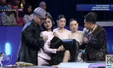 Tangis Denada di Acara DMD Tuai Kecaman, Warganet Nilai Drama Live TV Cari Simpati