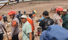 Polres Cimahi Larang Warga Masuk ke Lokasi Longsor Cisarua, Kawasan Masih Berbahaya