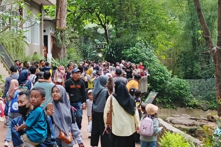 Lebaran 2026, 431 Ribu Wisatawan Serbu 230 Destinasi di Jawa Barat