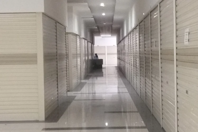 Bupati Bogor Murka, Sederet Mal 'Gagal' di Cibinong Raya Lahir dari Asal Tanda Tangan