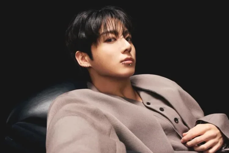 Untuk Kesekian Kalinya Penggemar Asing Mencoba lagi Masuk ke Rumah Jungkook BTS 