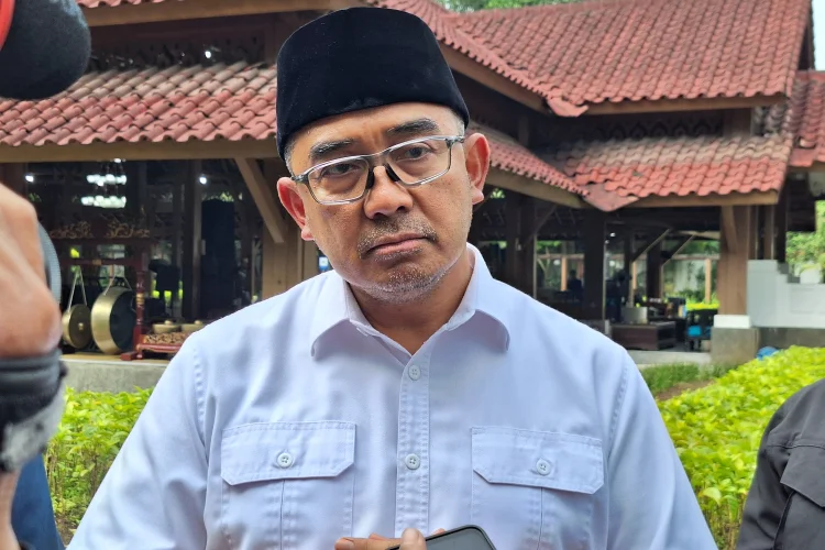Muhammad Farhan, Penataan PKL dan Pasar Tradisional Harus Berkelanjutan