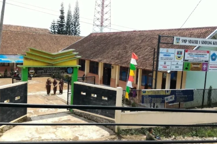 Bangunan SMPN 1 Sindangkerta Terancam Digusur Lantaran Dijadikan Koperasi Merah Putih