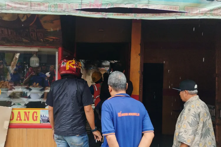 Diduga Kebocoran Gas 3 Kg, Rumah Makan Padang di Bogor Terbakar